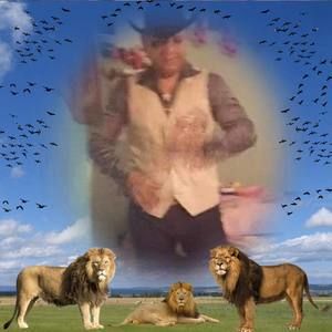 Meet your Posher, Joaquín cespedes